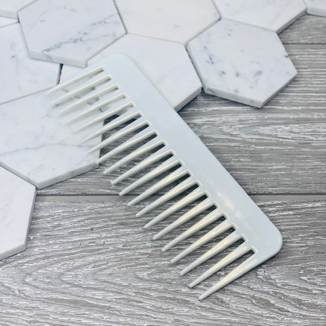 White Holographic Comb
